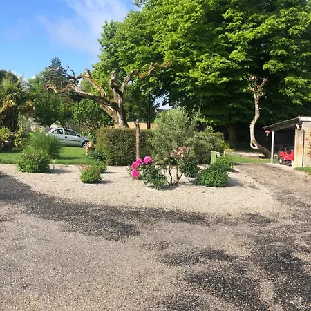 D Hotes Anani Cosson Alex Bed and breakfast Barbezieux-Saint-Hilaire