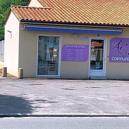 D Hotes Anani Cosson Alex فندق مبيت وإفطار Barbezieux-Saint-Hilaire