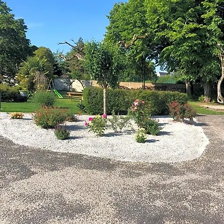 D Hotes Anani Cosson Alex فندق مبيت وإفطار Barbezieux-Saint-Hilaire